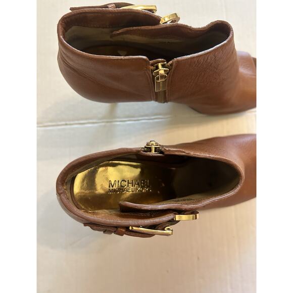 Michael Kors Sz 8.5 M Cheyenne Ankle Bootie Leather Brown Gold Accent 4” Heels - Picture 3 of 14